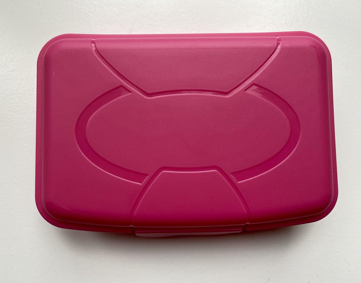 Tupperware Sandwich Keeper