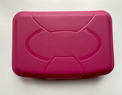 Tupperware Sandwich Keeper